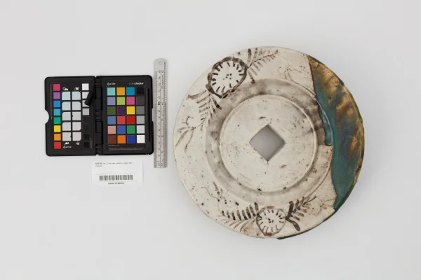 A4130_Oribeware disc_Measurement.jpg