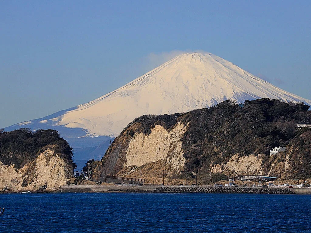 fuji-from-zaimokusa-beach-2.jpg