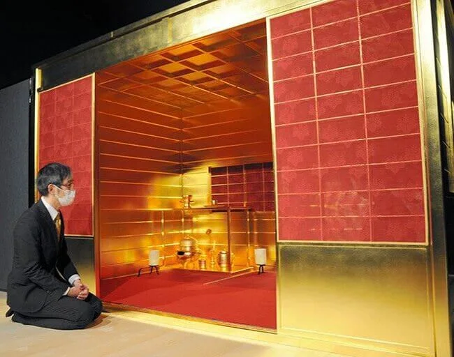 hideyoshi-golden-chajitsu.jpg