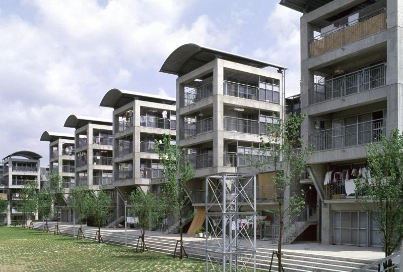 hotakubo-housing-2-courtesy-of-tomio-ohashi.jpg