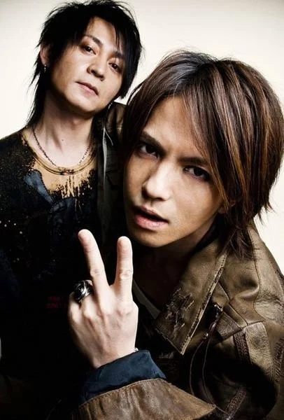 Hyde & K.A.Z. = Vamps