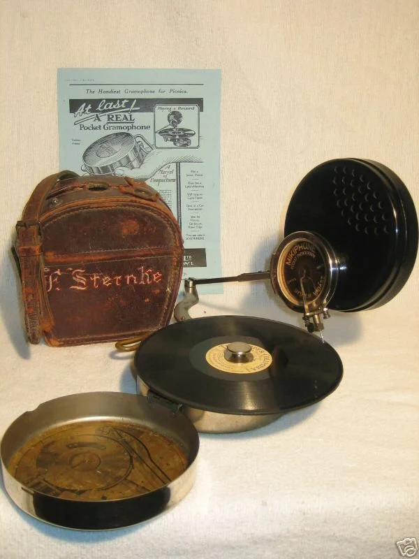 Mikiphone-WWII.jpg