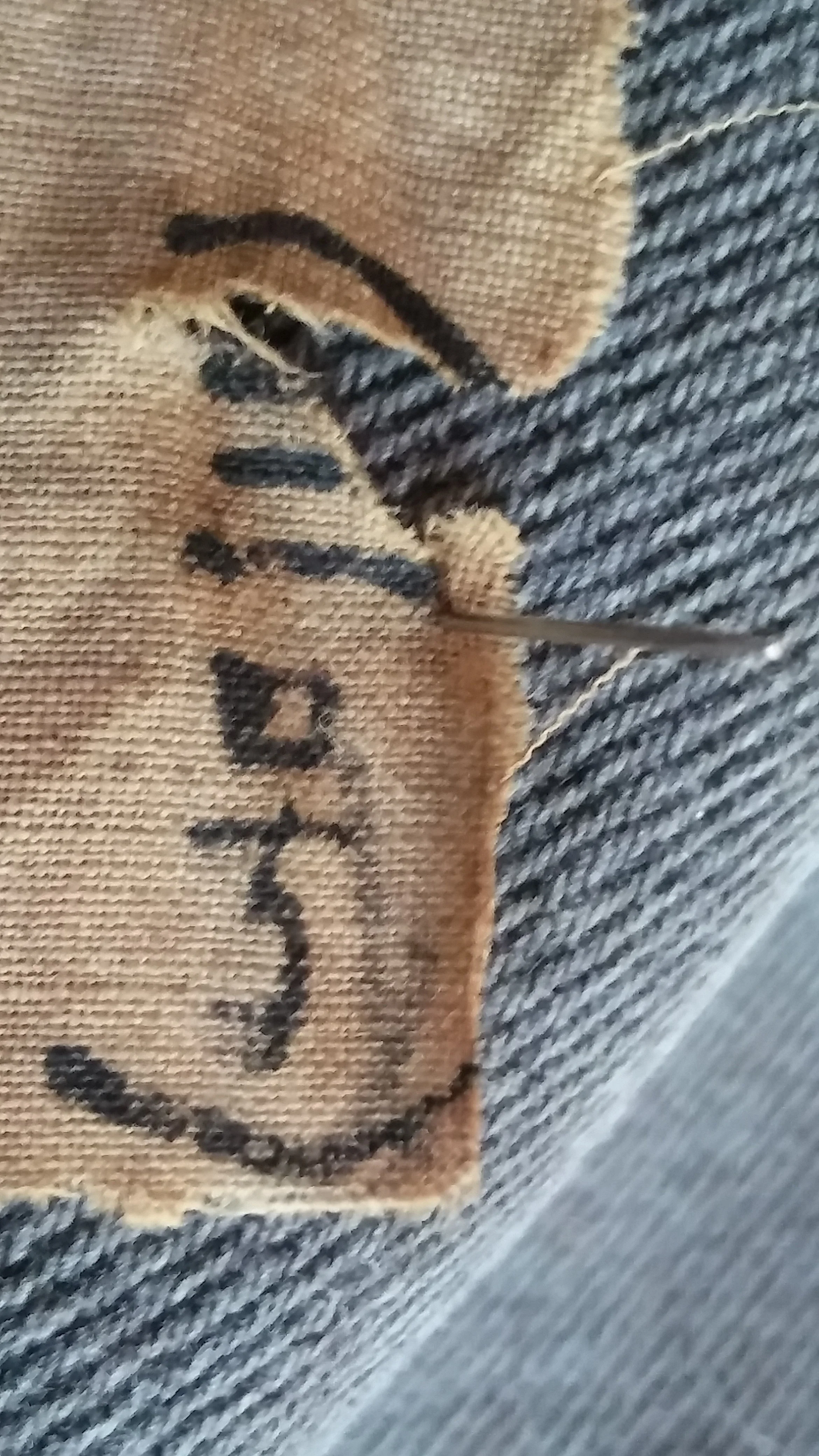 Navy dagger cloth