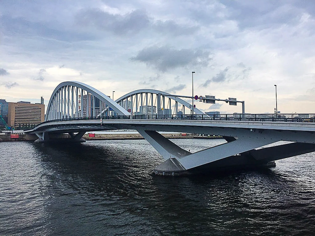 new-kachidoki-bridge-2.jpg