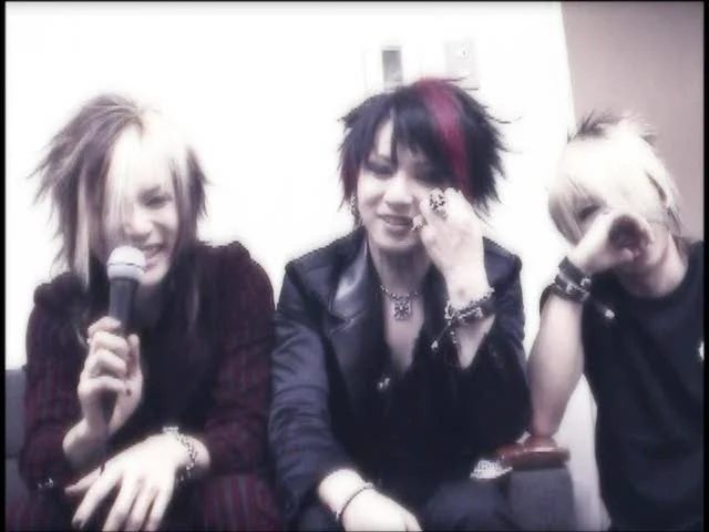 ruki_reita 1.jpg