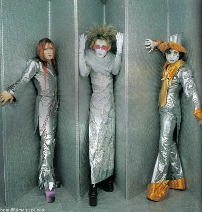 SHXVol62April98_01.jpg