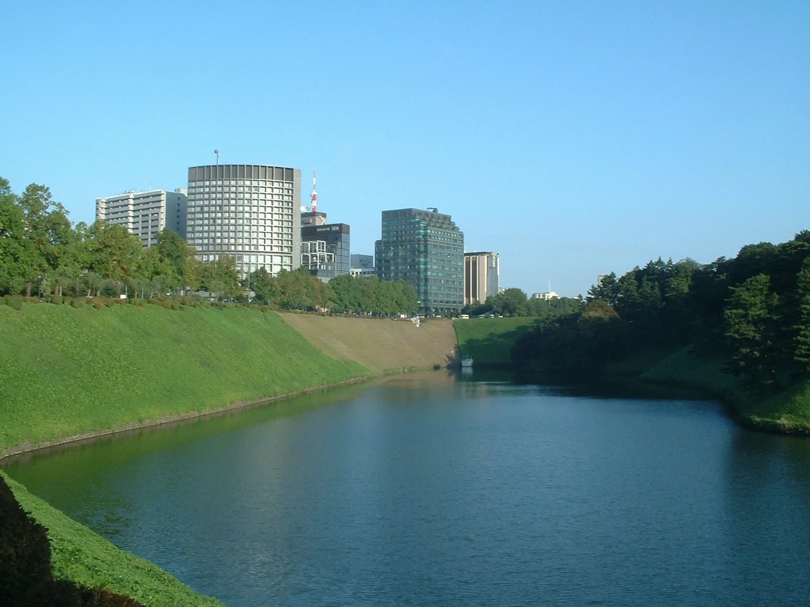 Tokyo - Sakurada-bori Moat of the Imperial Palace