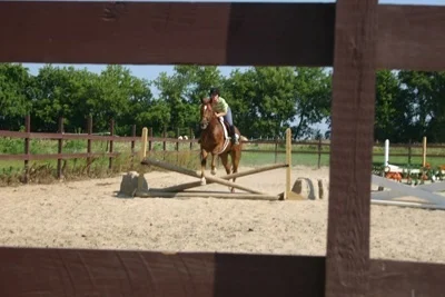 Trisha and Lexi 7 28 08 034jump