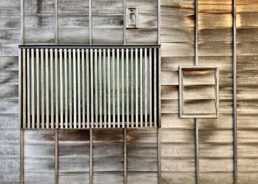 wall:windows.webp