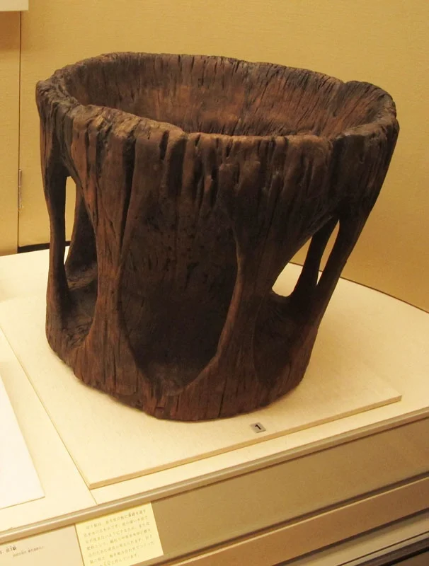 Wooden mortar