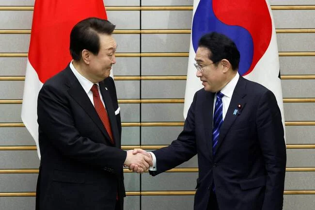 yoon-kishida.jpg